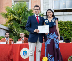 Alisson Gabriela Espín y Miguel Alcantud, premiados en los Cátedra Fertiberia de Estudios Agroambientales 2025