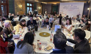 Guía de maridaje de vinos de España en chino para impulsar el mercado
