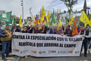 El campo de Castilla y León se planta en Valladolid por el precio del diésel