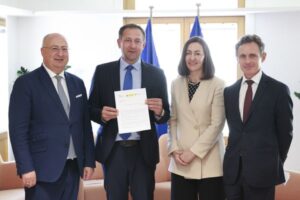 España y otros Estados miembros ven poco ambicioso el plan europeo de fertilizantes