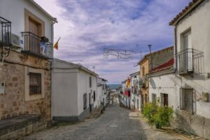 Bruselas pide opinión al sector antes de actuar contra la despoblación rural