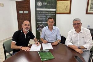 Case IH y New Holland se alían con EFAS para formar a jóvenes en maquinaria agrícola